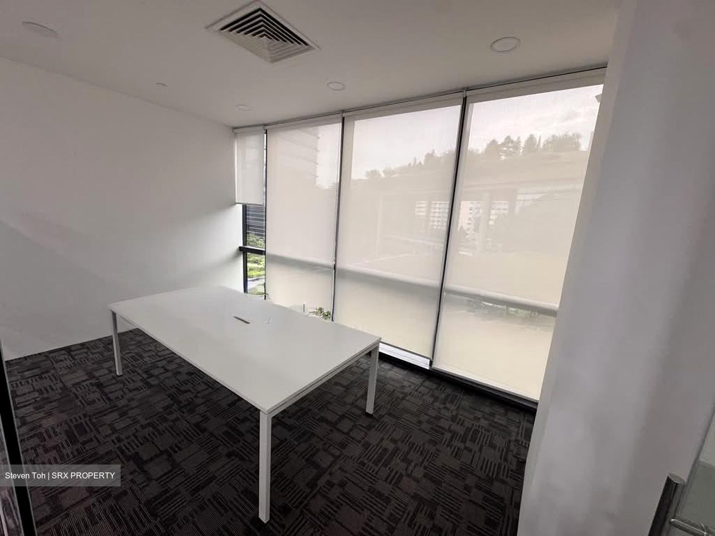 Woods Square (D25), Office #584858051